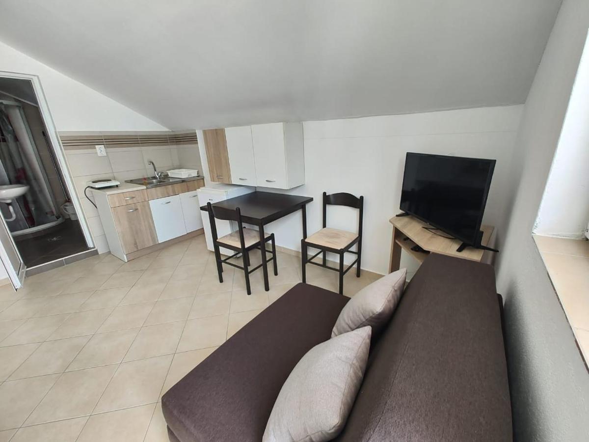 Jovanovic Apartment ติวัต ภายนอก รูปภาพ