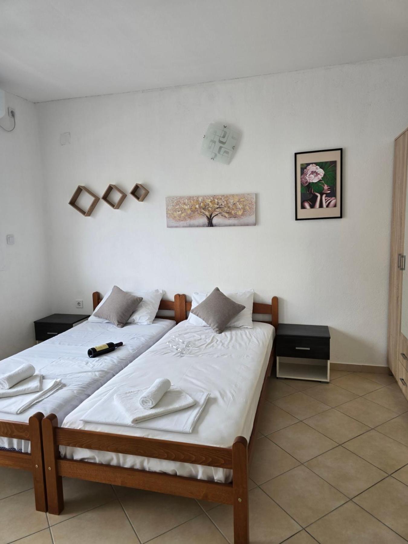 Jovanovic Apartment ติวัต ภายนอก รูปภาพ