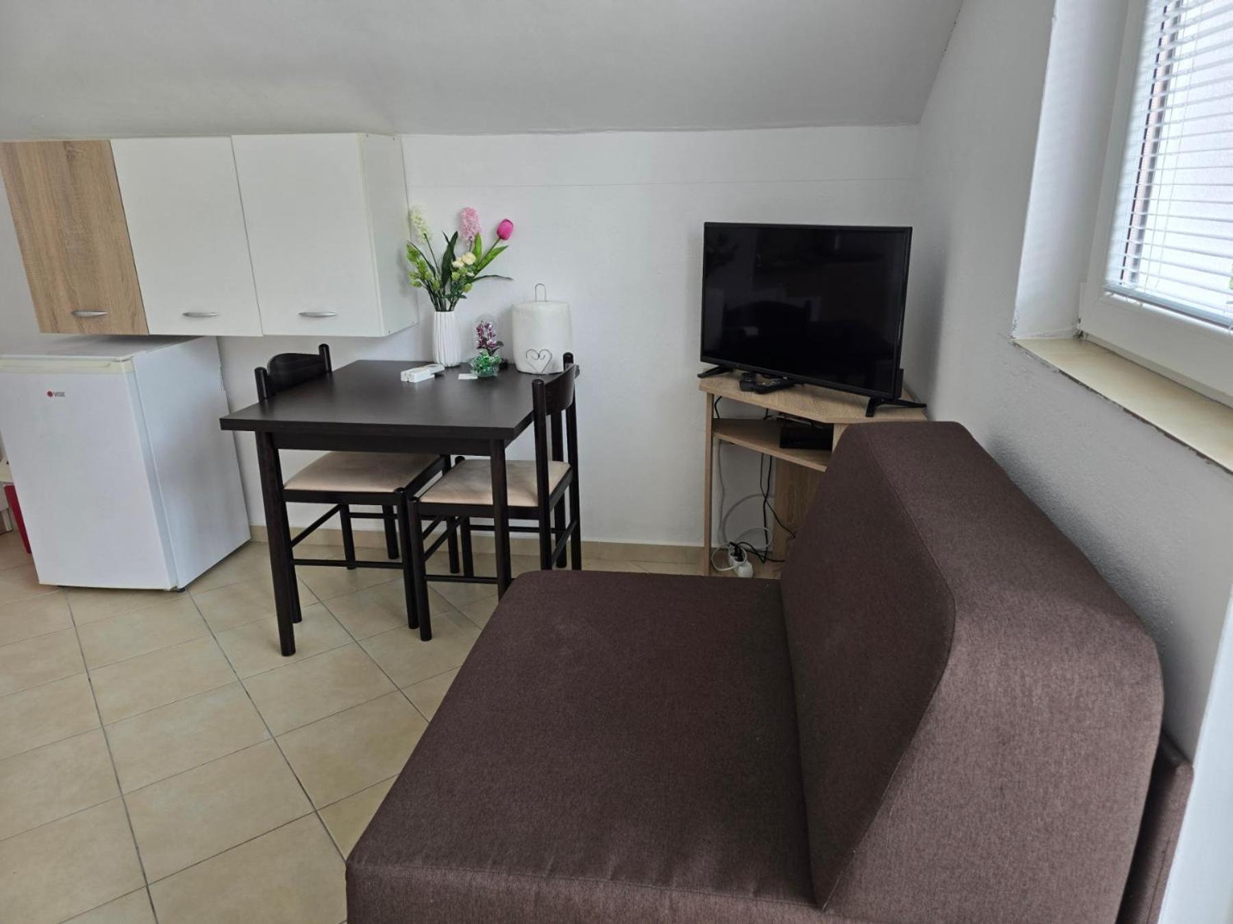 Jovanovic Apartment ติวัต ภายนอก รูปภาพ